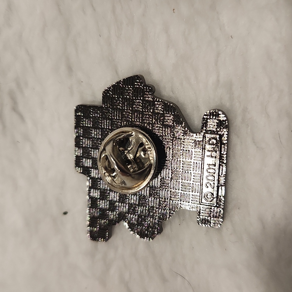 Harley Davison set of 3 collectors pins - Picture 8 of 8